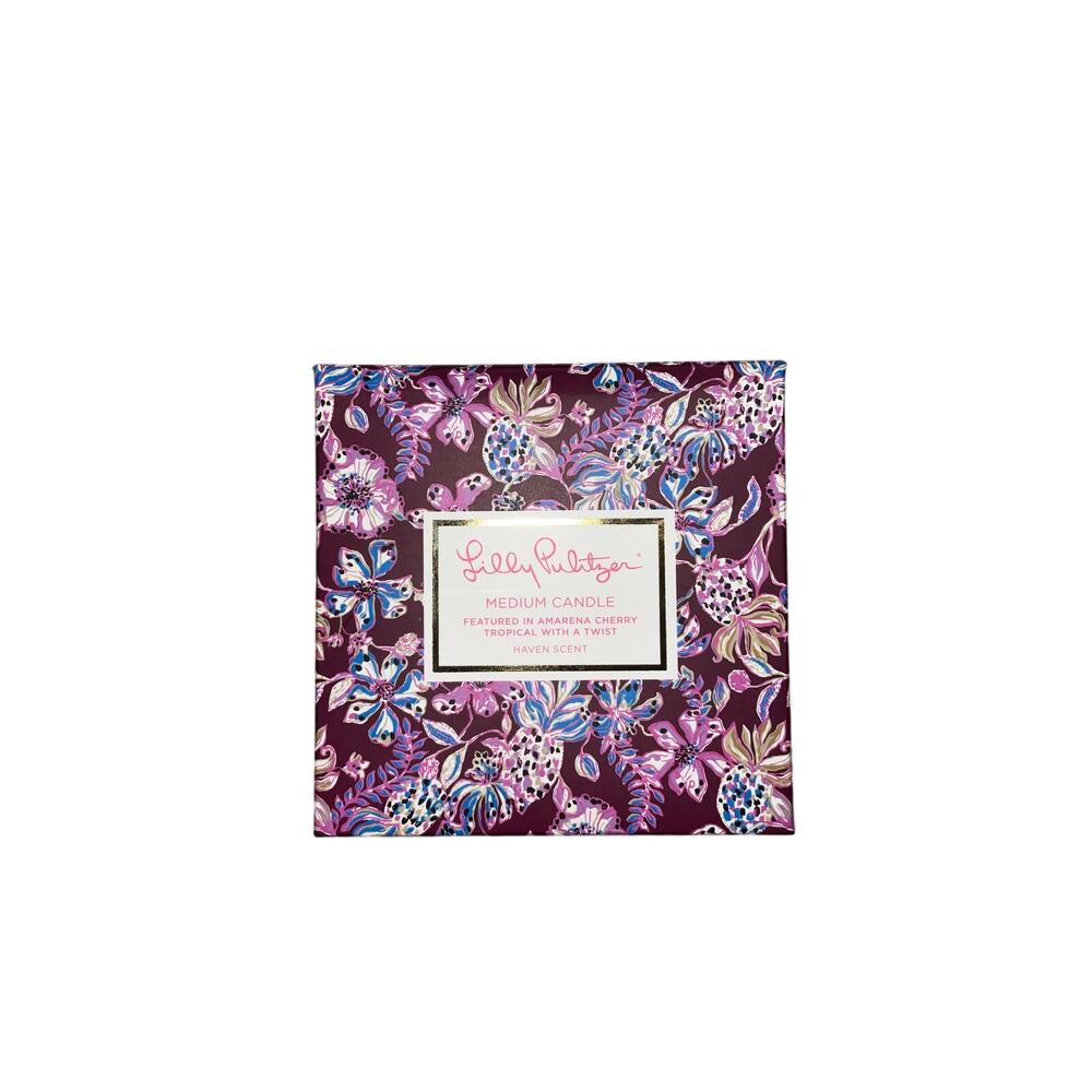 Lilly Pulitzer Medium Soy Based Candle “Tropical with a Twist Haven" scent